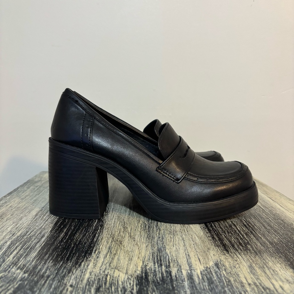 Pop Black Platform Chunky Penny Loafers | Womens Size 8.5